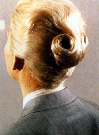/upload/fotos/blogs_entradas/detalle_del_peinado_de_kim_novak_en_el_filme_vrtigo_1958_de_alfred_hitchcock._med.jpg