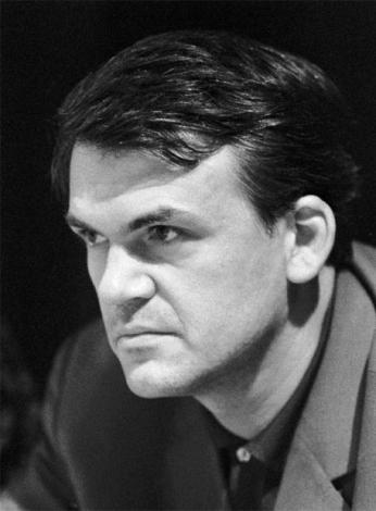 Milan Kundera en 1967 (www.elpais.com) Milan Kundera en 1967 (www.elpais.com)