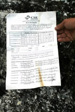 /upload/fotos/blogs_entradas/quiero_que_me_devuelvan_mi_voto_med.jpg